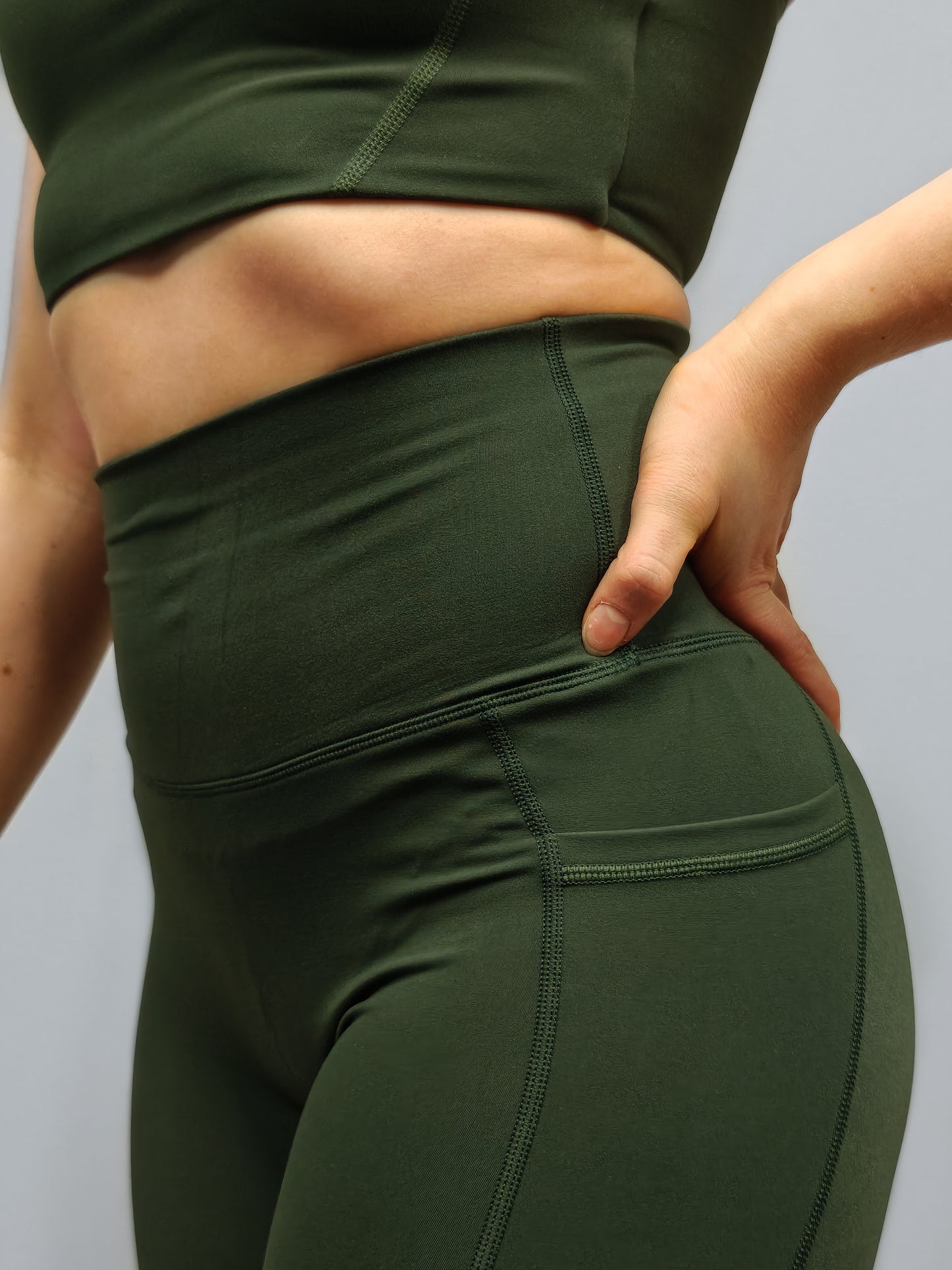 Nevai Elite Leggings taskuilla - Olive