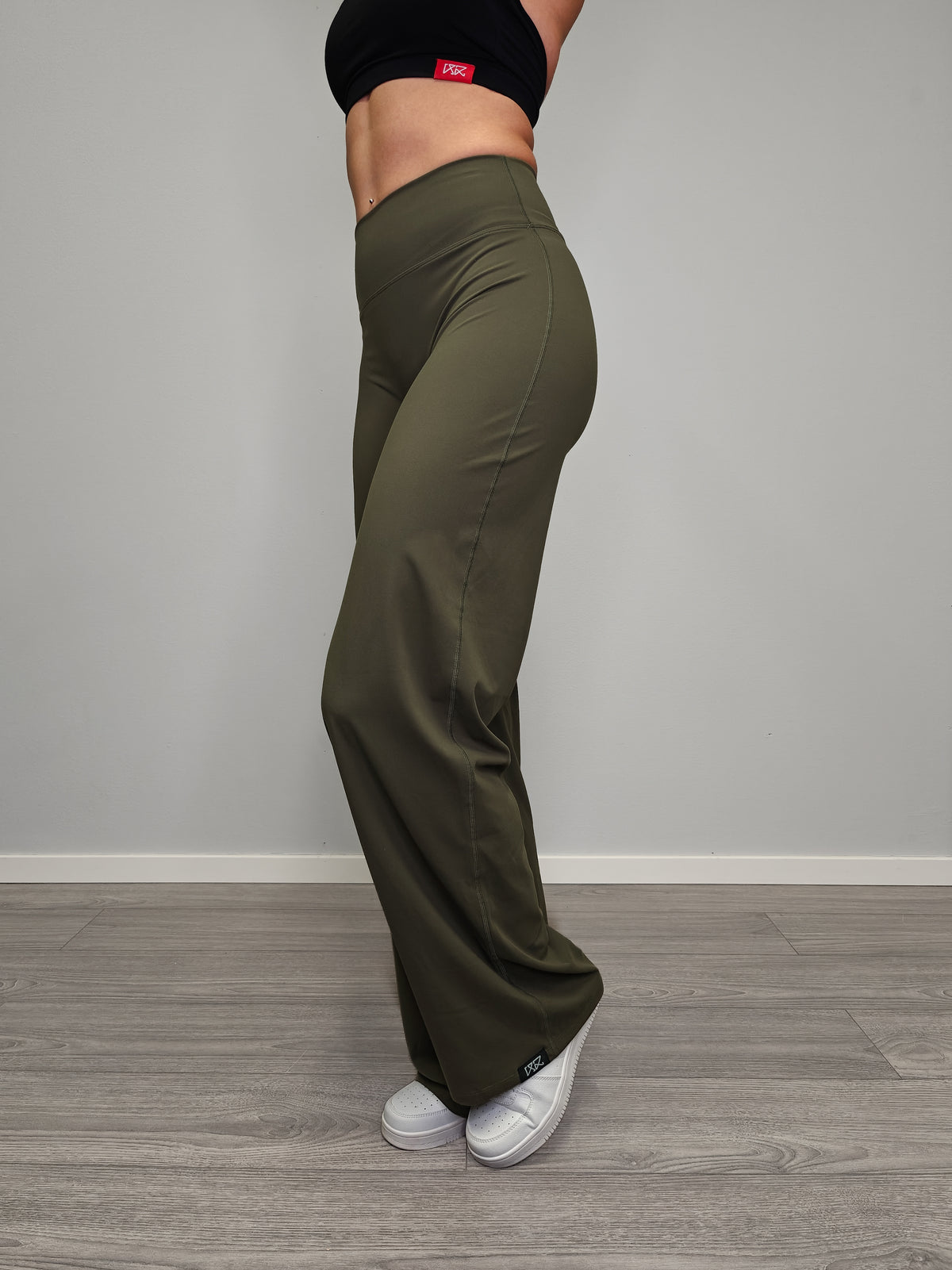 Nevai Elite Full Flare Leggings - Army Green