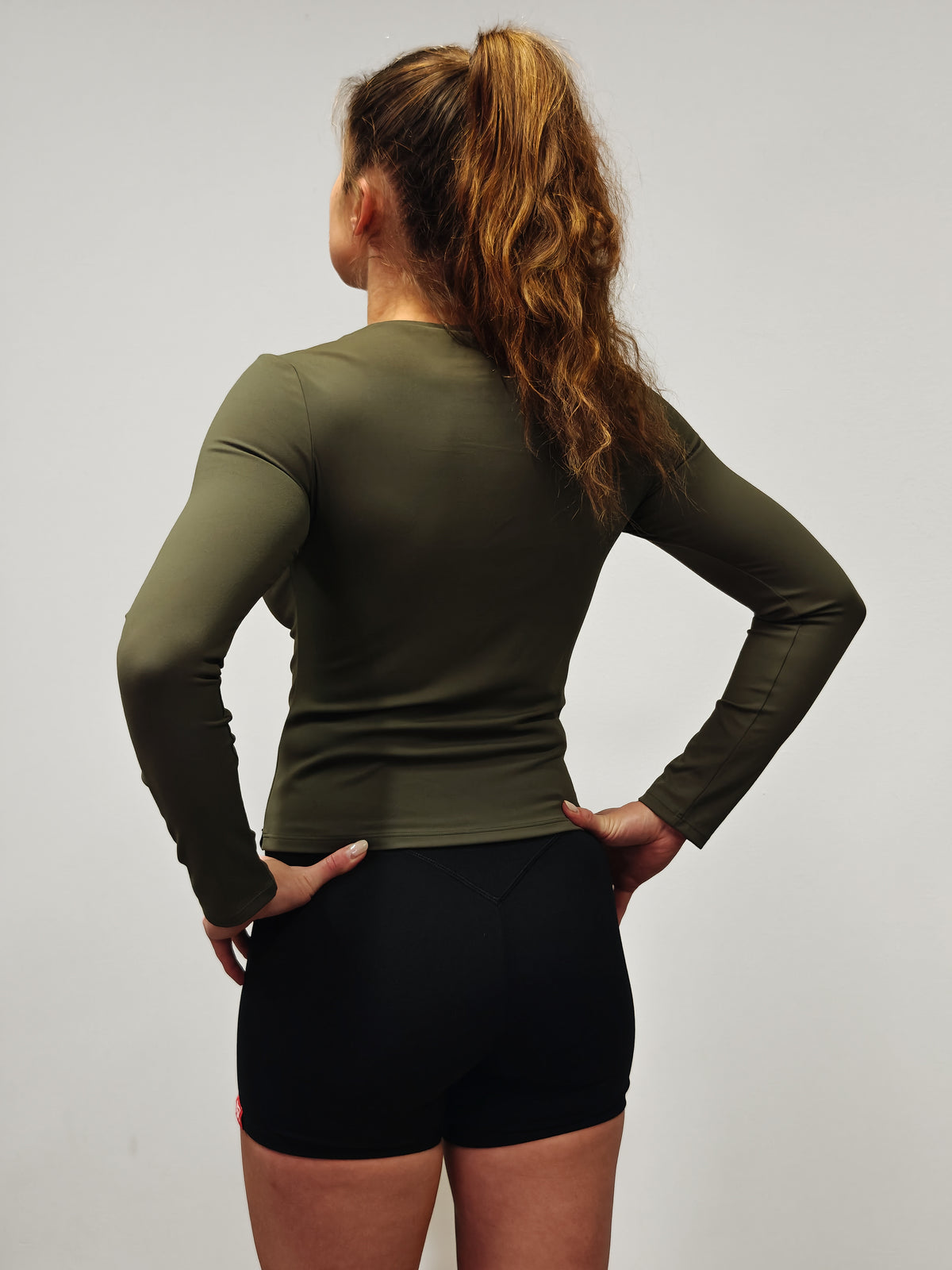 Nevai Elite Longsleeve - Army Green