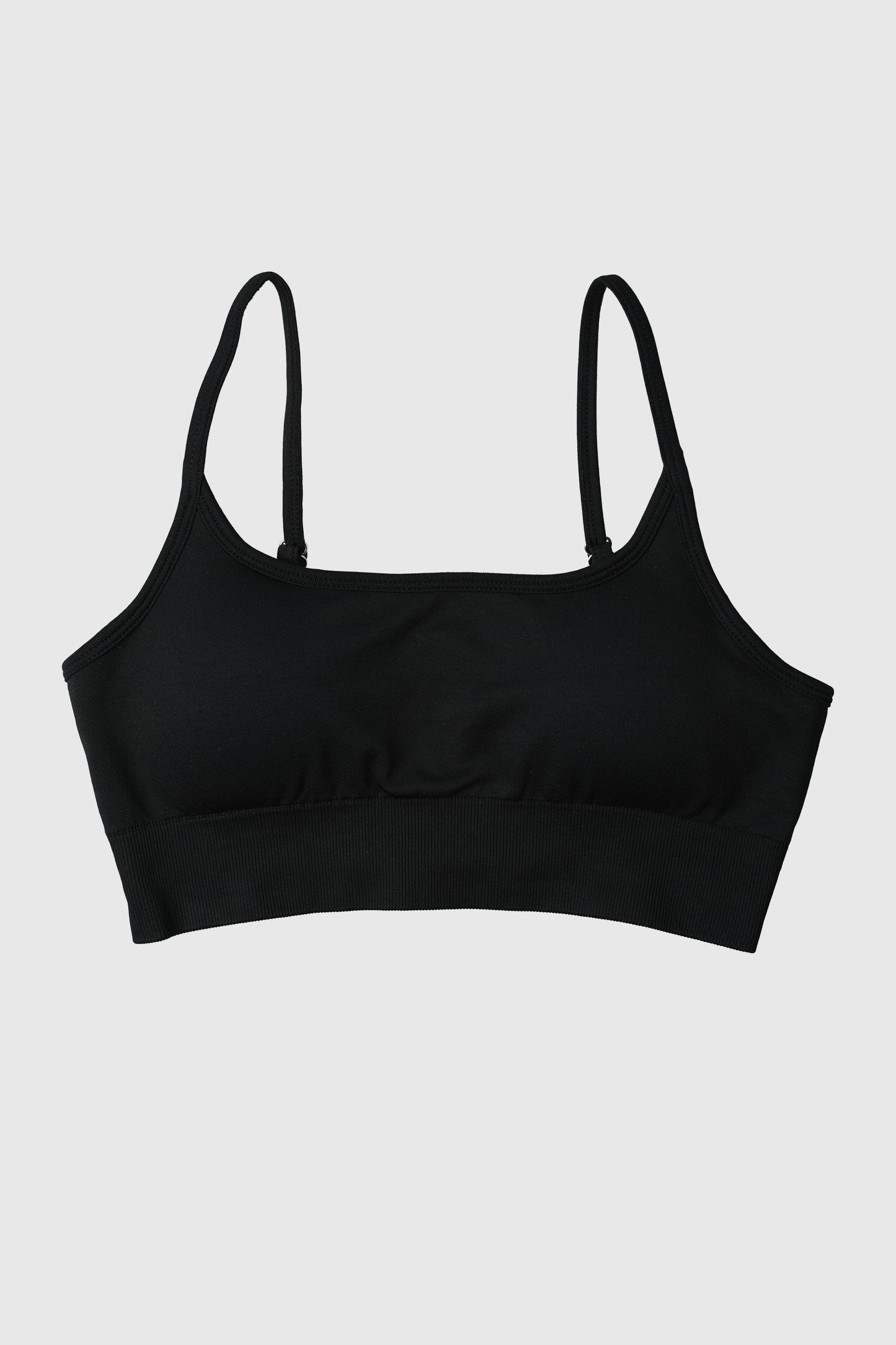 RÄÄKKI Essential Yoga Top - Black