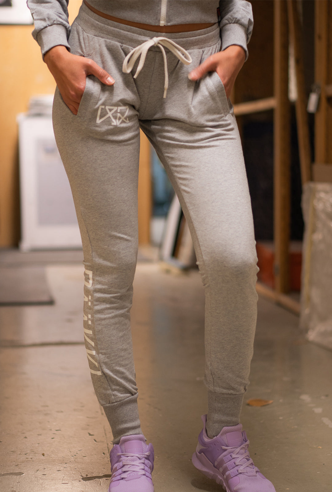 RÄÄKKI 187 Joggers - Stone Grey (Women)