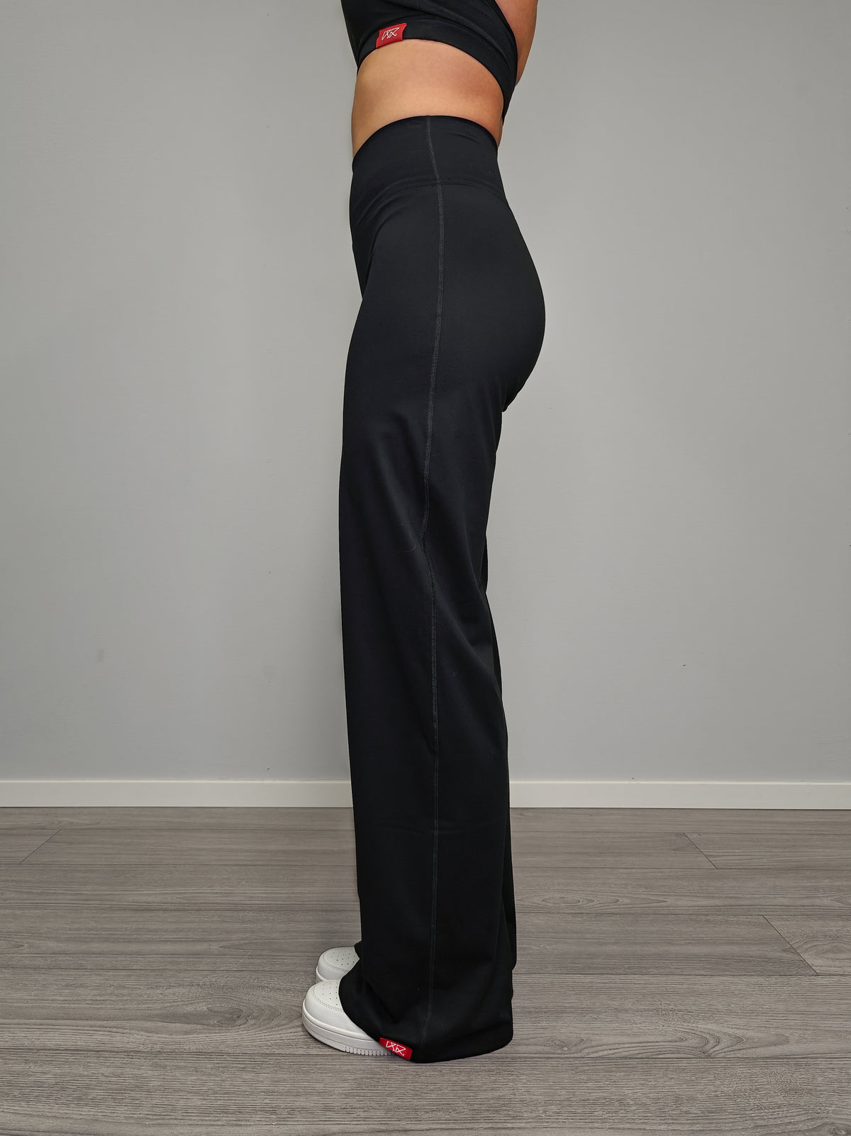 Nevai Elite Full Flare Leggings - Black