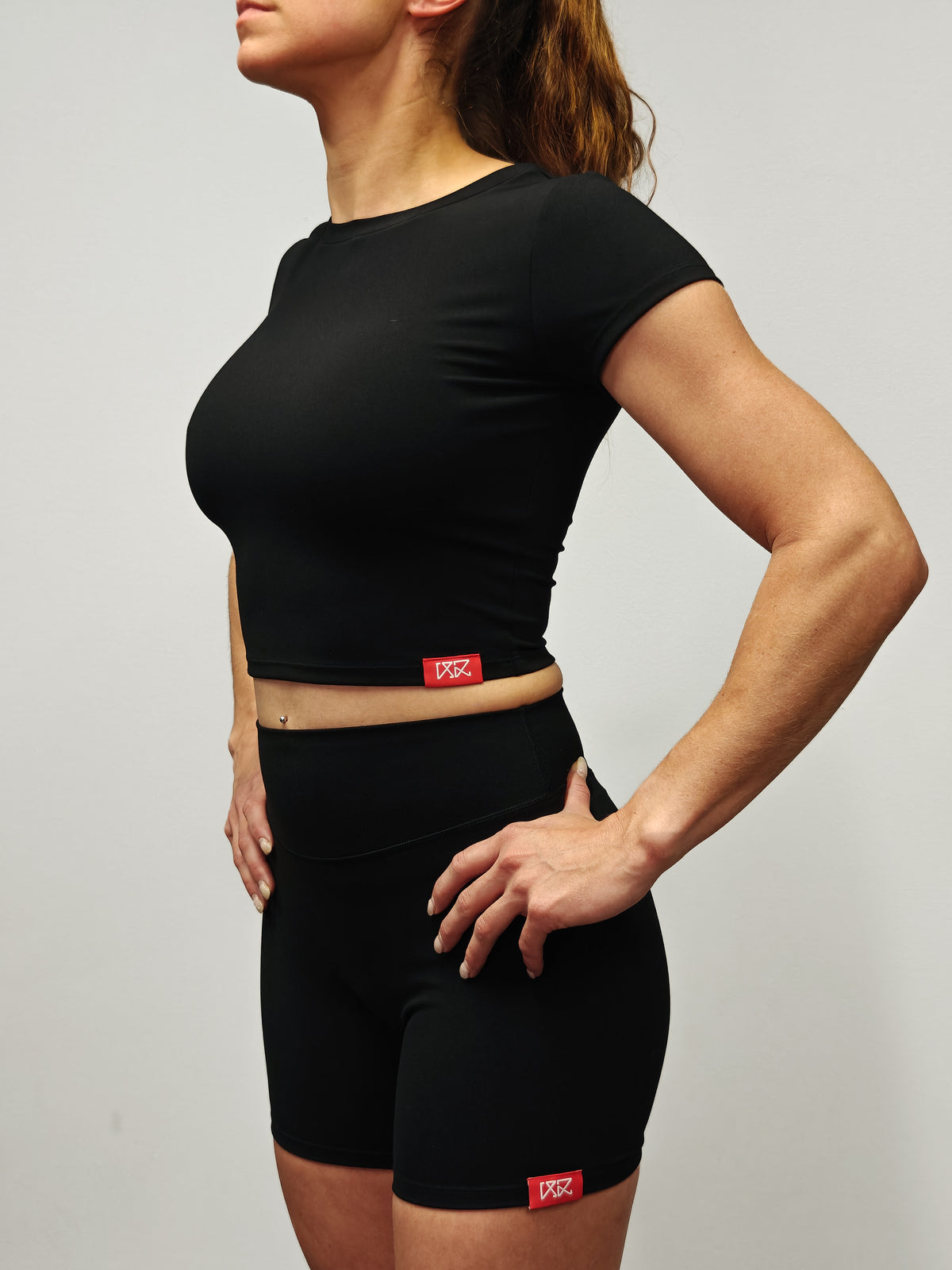 Nevai Elite Crop T-shirt - Black