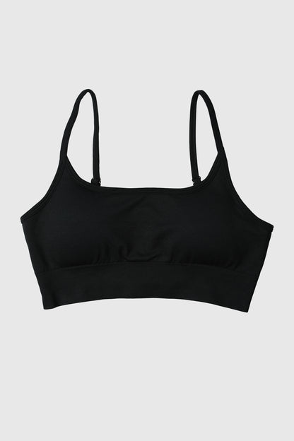 RÄÄKKI Essential Yoga Top - Black